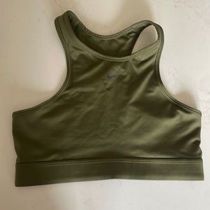 Nike dri fit sports bra size small